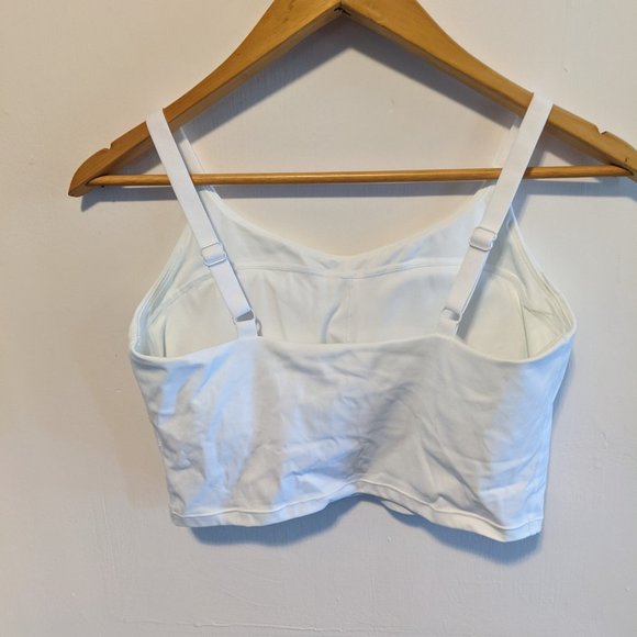 White tank top - Picture 2 of 4